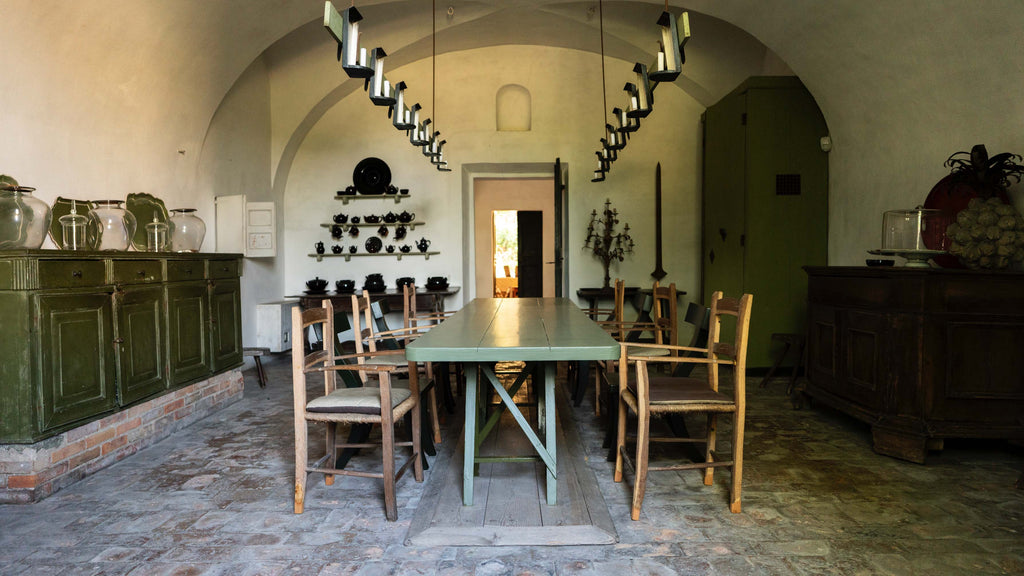 The Decoration of Houses: Who Needs a Dining Room Anyway?