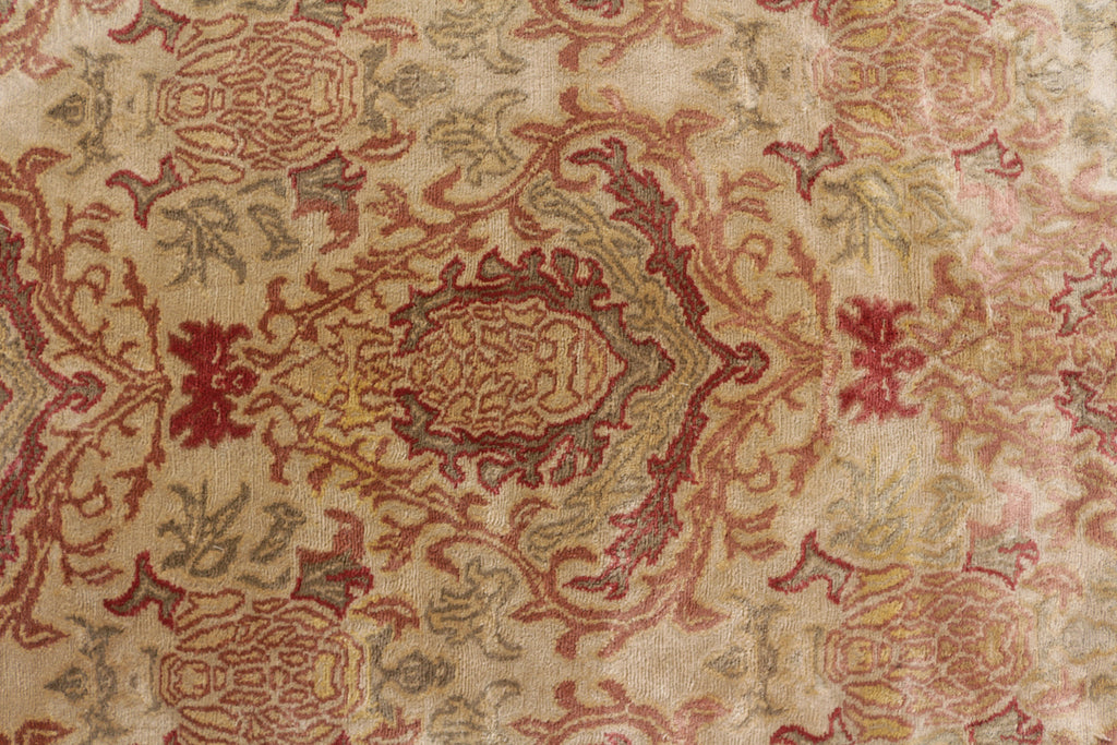 Hand-Knotted European-Style Rug Beige Pink And Green Silk Floral Pattern - 10134
