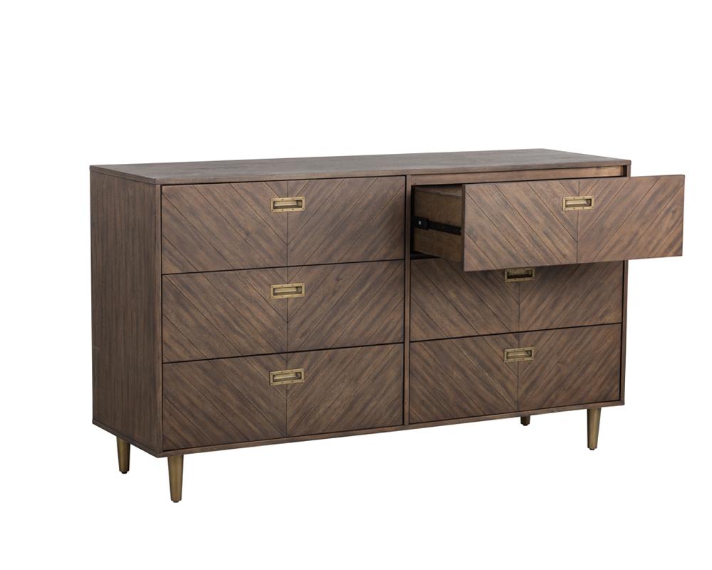 Greyson Dresser