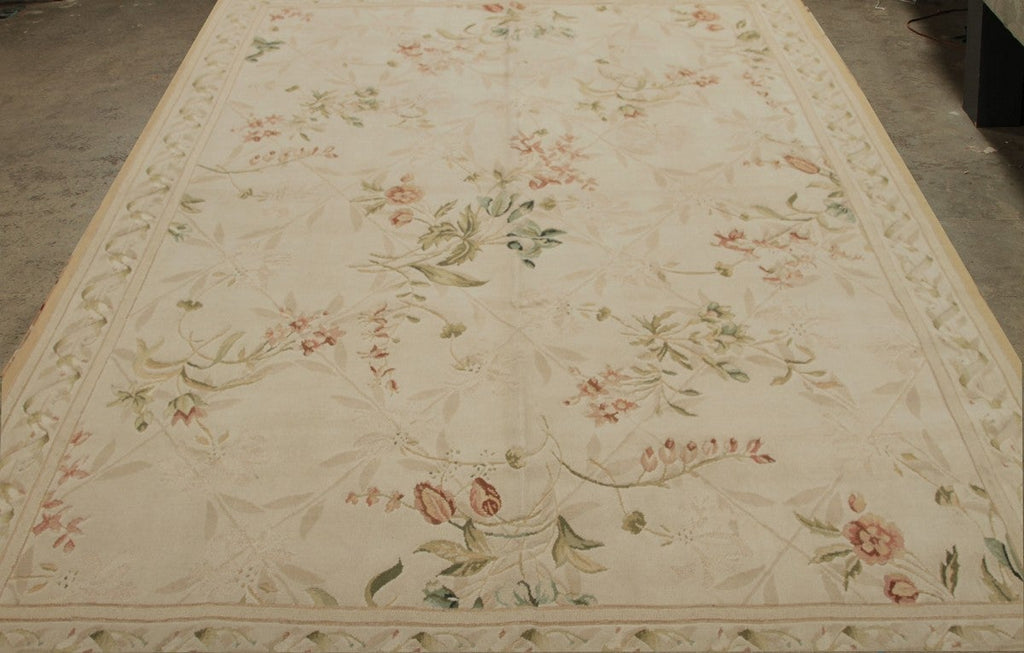 Custom Transitional Cream And Pink Wool Floral Rug - 11088
