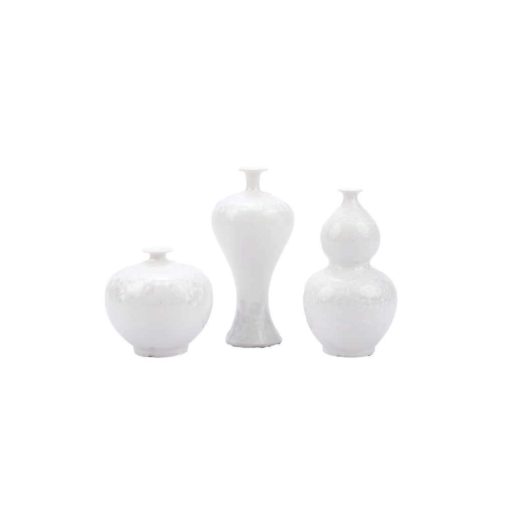 Chinoiserie White Crystal Shell Vases Set of 3