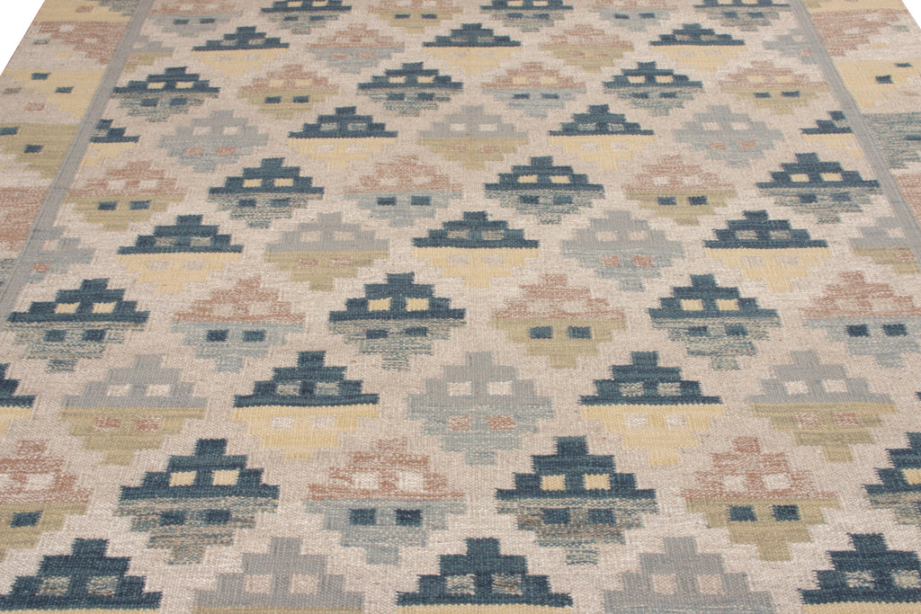 Scandanavian Style Kilim Rug In Blue And Beige Geometric Pattern - 17779