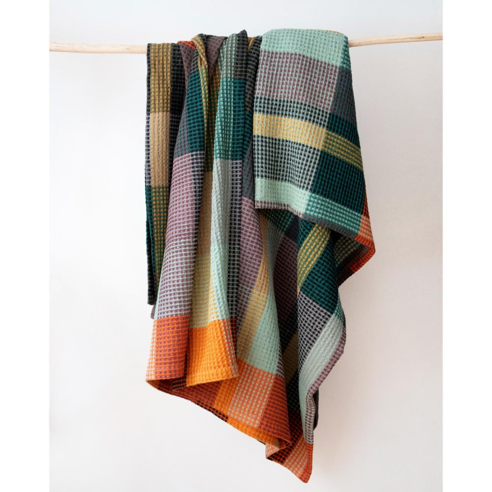 Vrou Vrou Blanket Cypress