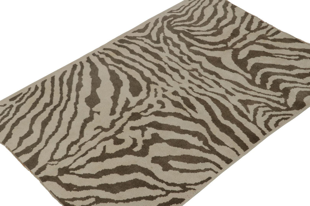 Vintage Tiger Skin Style Rug In Taupe With Brown Pattern