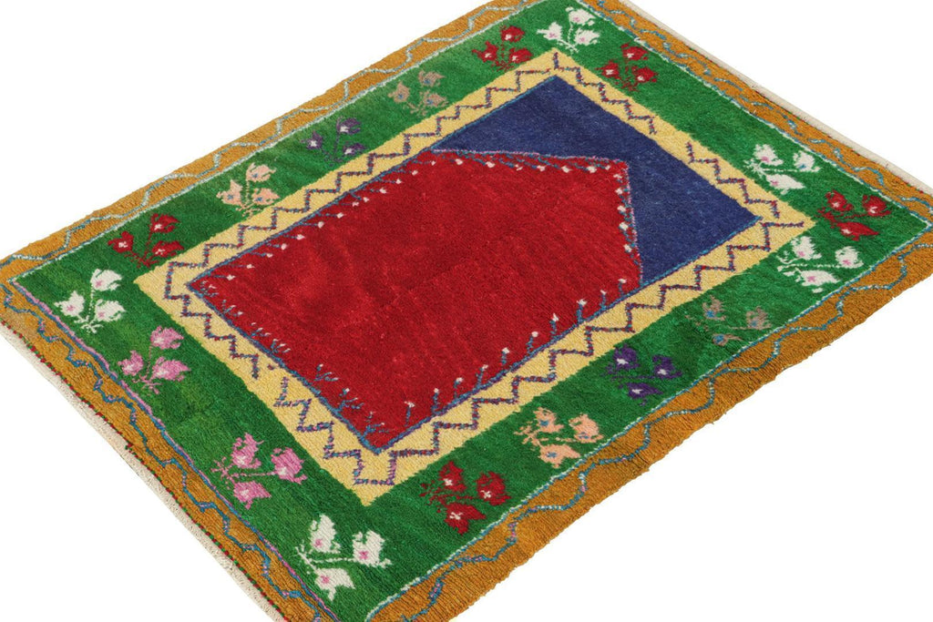 Vintage Tulu Shag Rug In With Red Open Field