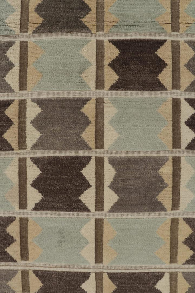 Scandinavian Rug in Taupe and Blue Geometric Patterns