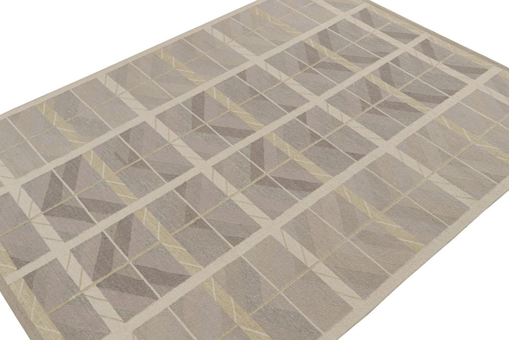 Scandinavian Rug With Taupe Chevrons & Geometric Patterns