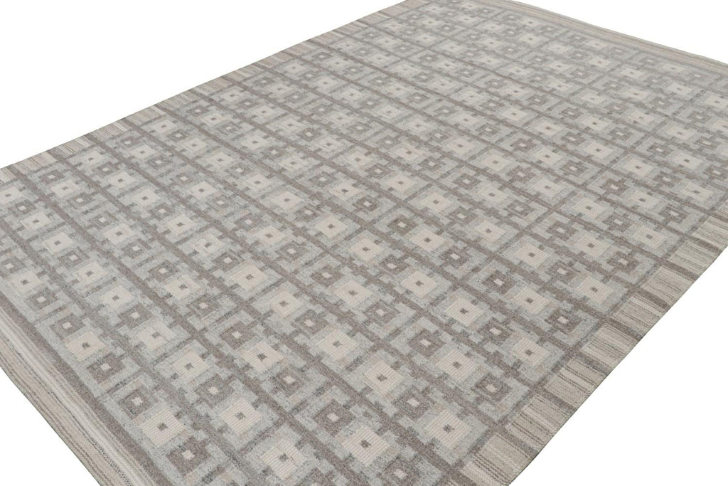 Scandinavian Rug With Gray And Beige Geometric Pattern