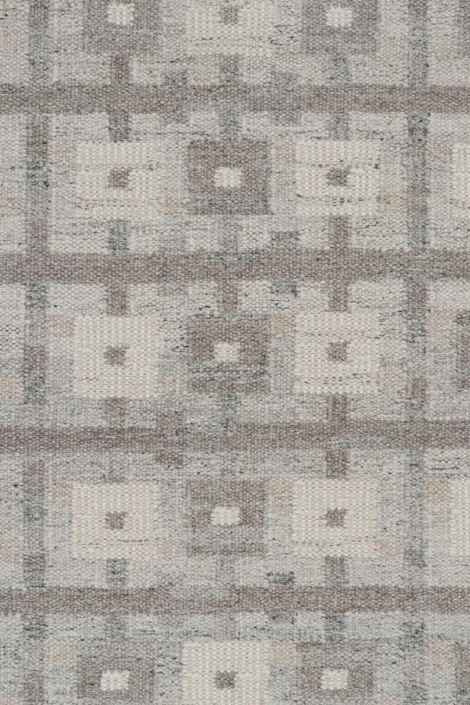 Scandinavian Rug With Gray And Beige Geometric Pattern