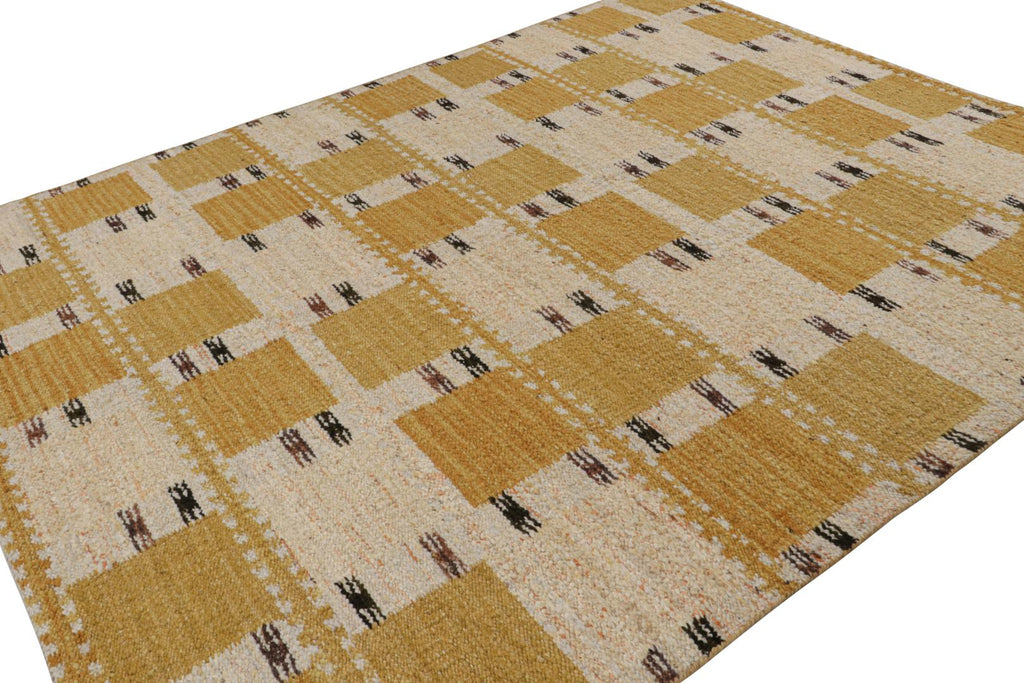 Scandinavian Rug With Gold Geometric Patterns 9X12