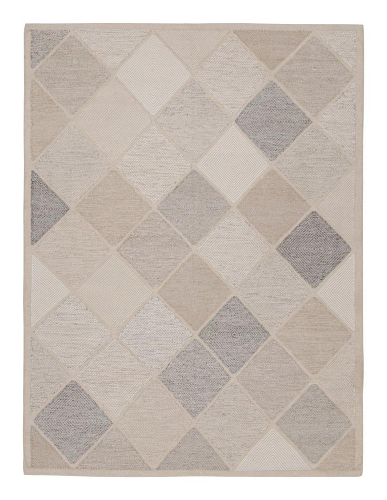 Scandinavian Rug In Beige With Diamond Patterns