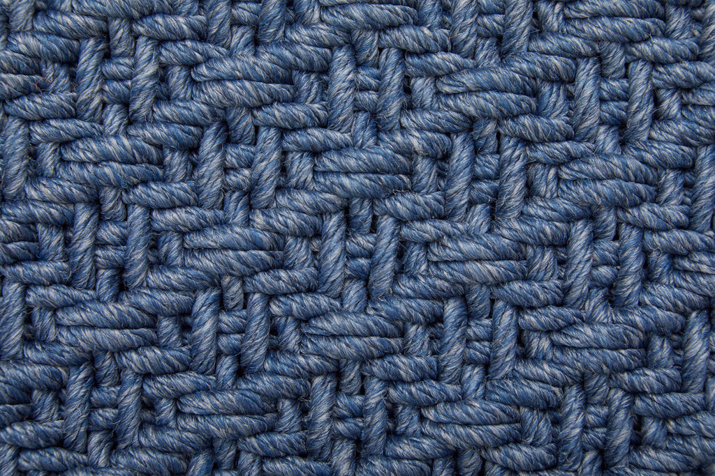 Tito Modern Solid Blue Area Rug (8' x 10')