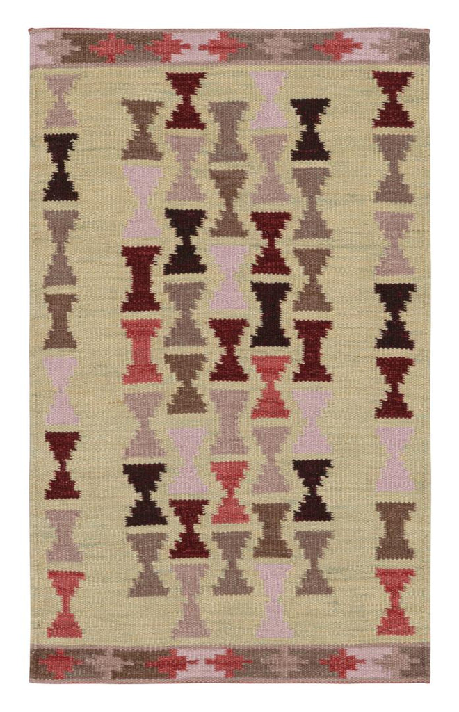 Scandinavian Accent Rug In Cream With Geometric Patterns