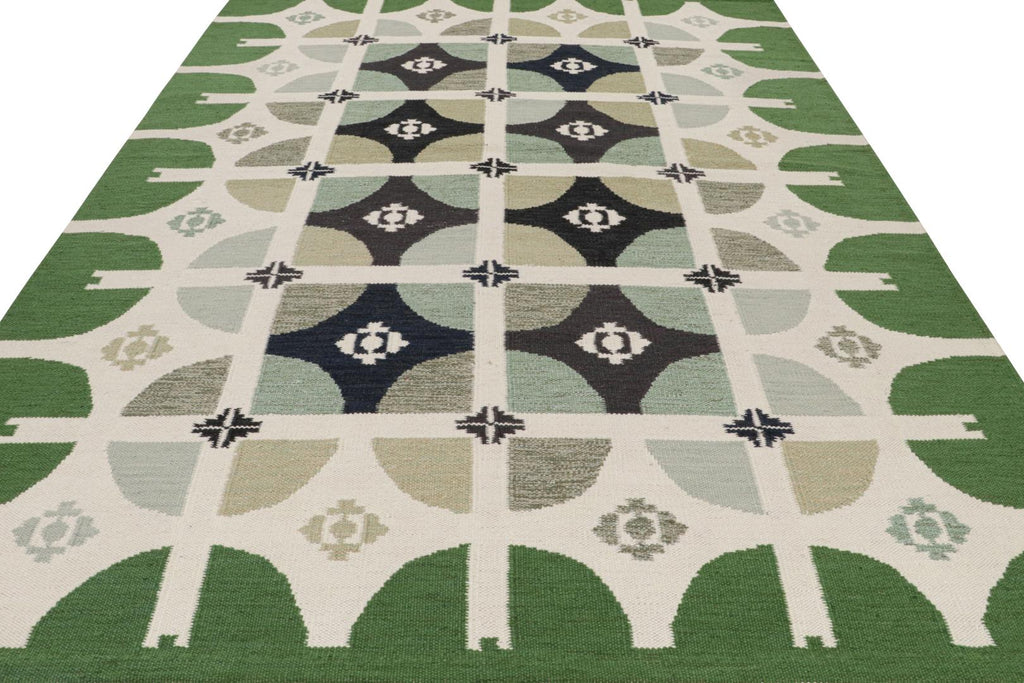 Scandinavian Style Rug in Green with Geometric Patterns