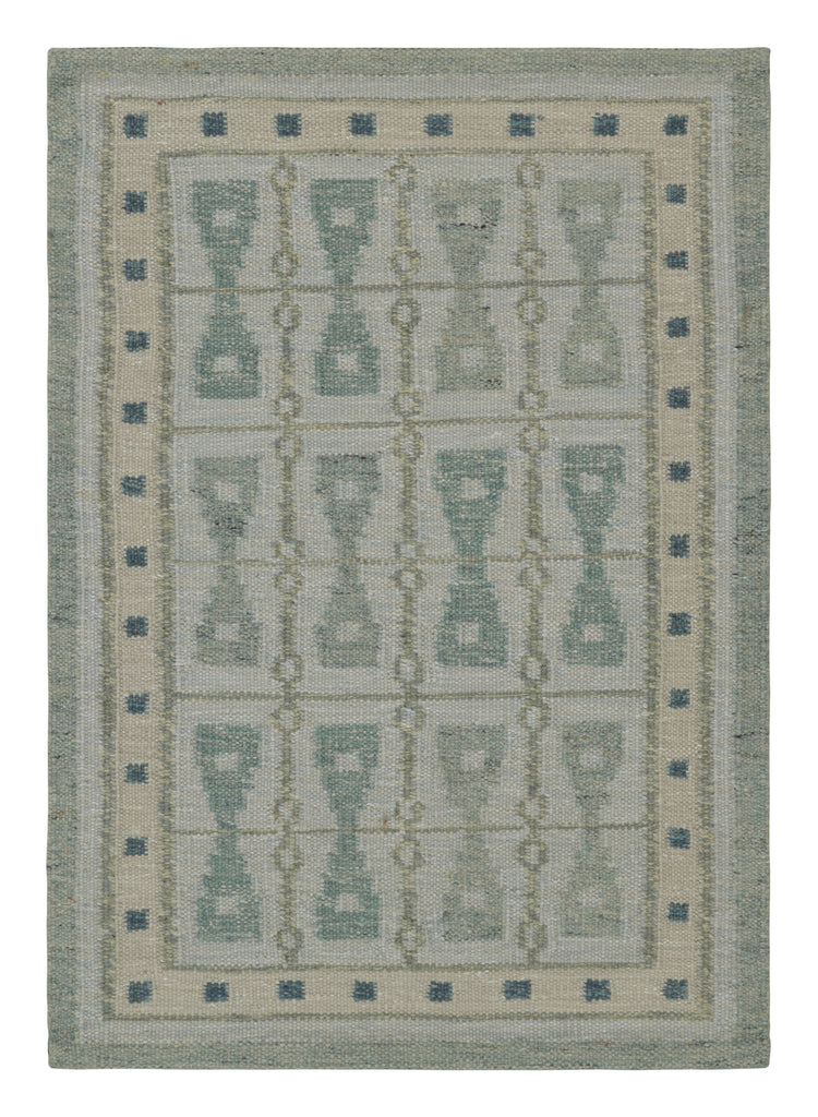 Scandinavian Square Rug In Blue With Hourglass Geometric Patterns