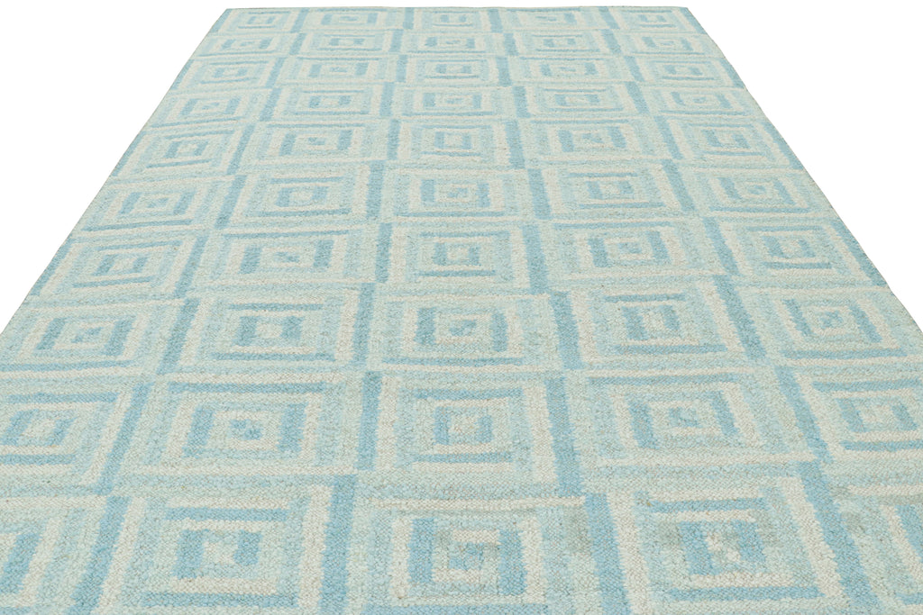 Scandinavian Rug With Light Blue And White Geometric Patterns