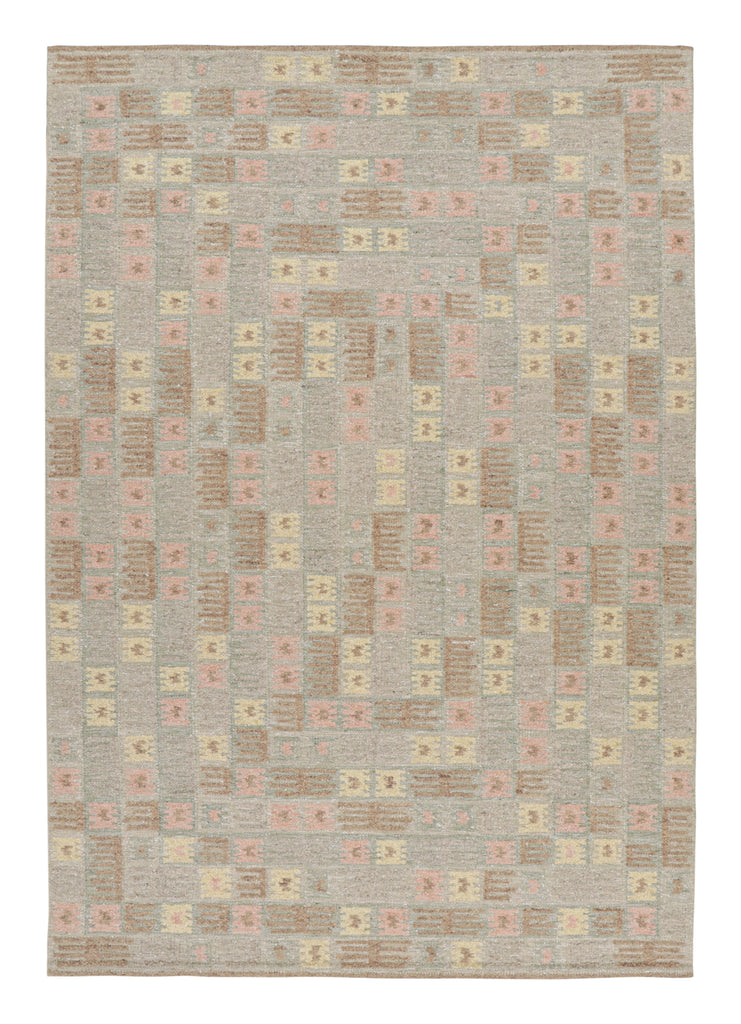 Scandinavian Rug With Polychromatic Geometric Patterns 9X14