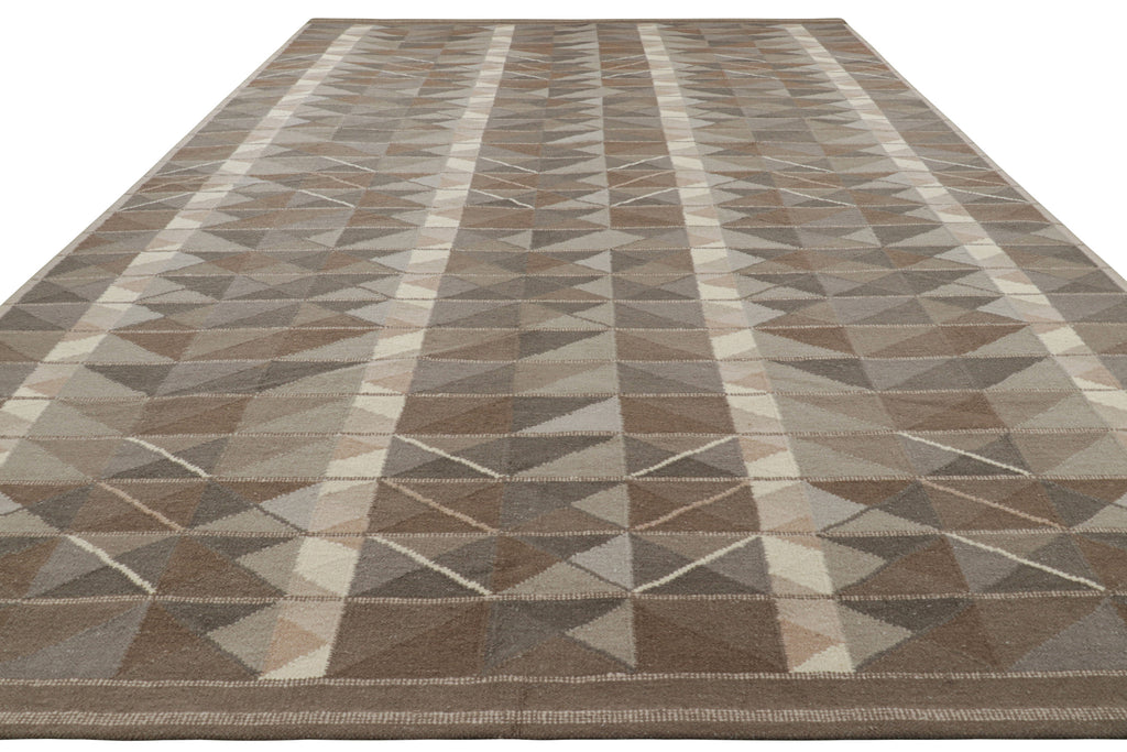 Oversized Scandinavian Rug in Beige-Brown Geometric Patterns