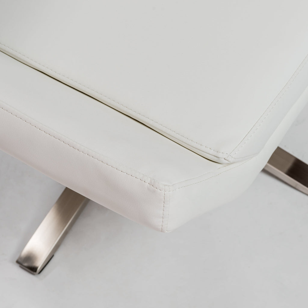 Carlotta-S Lounge Chair - White