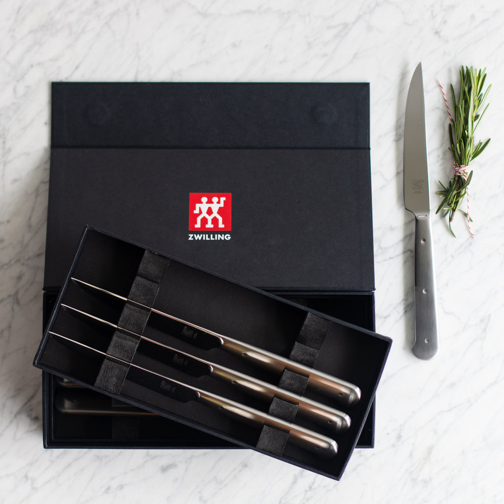 Porterhouse 8-Piece Stainless Steel Steak Knife Set In Black Presentation Box Steak Sets