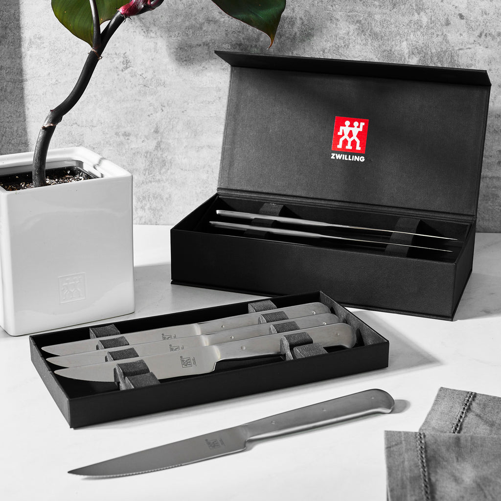 Porterhouse 8-Piece Stainless Steel Steak Knife Set In Black Presentation Box Steak Sets