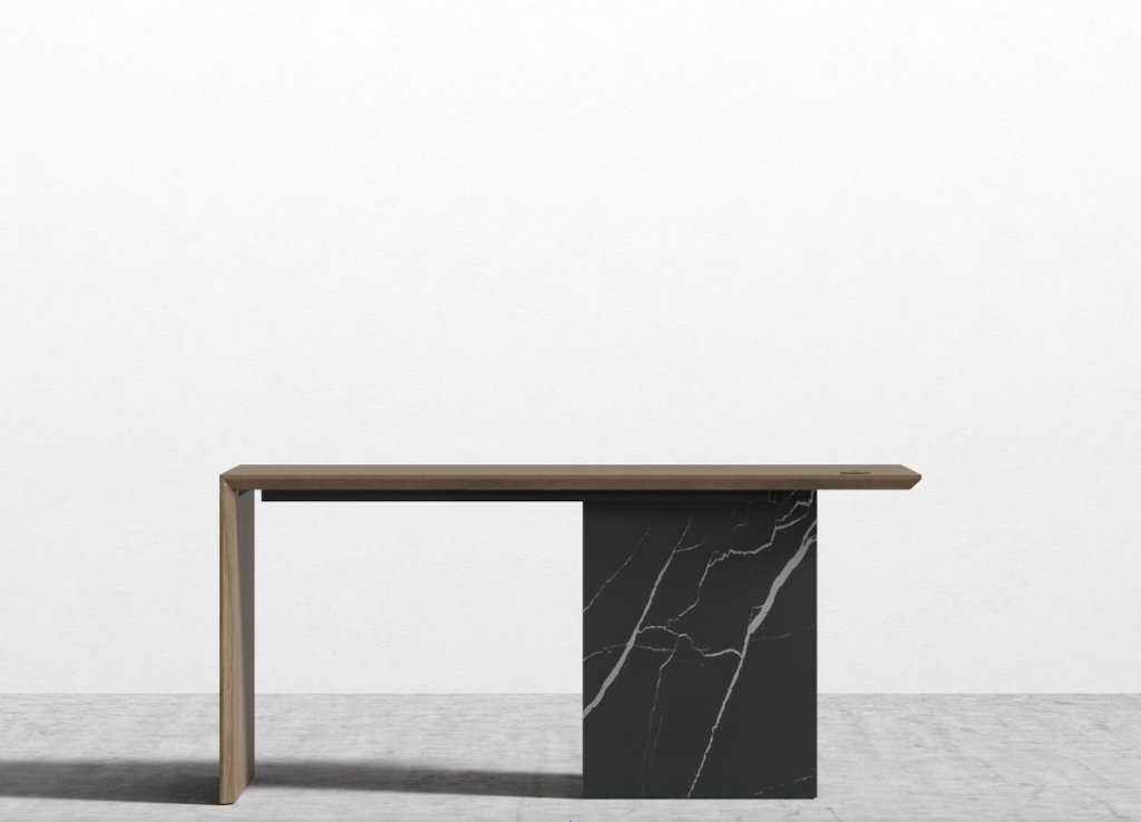 Gia Desk