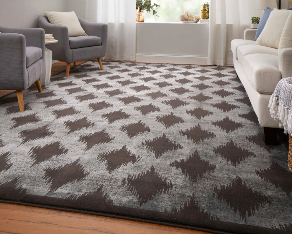 Azeri Iv Transitional Diamond Gray Taupe Area Rug (5' x 8')