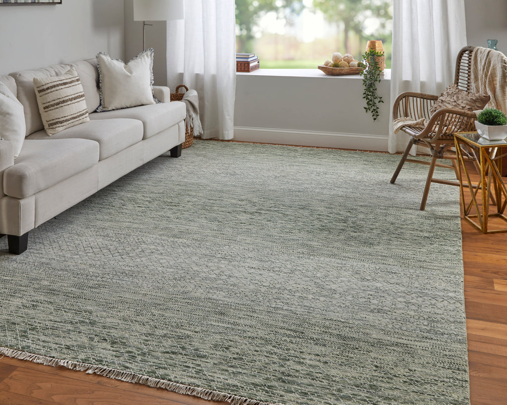 Branson Transitional Solid Green Ivory Area Rug (9'6" x 13'6")