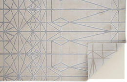 Micah Modern Geometric White Silver Gray Area Rug (5' x 8')