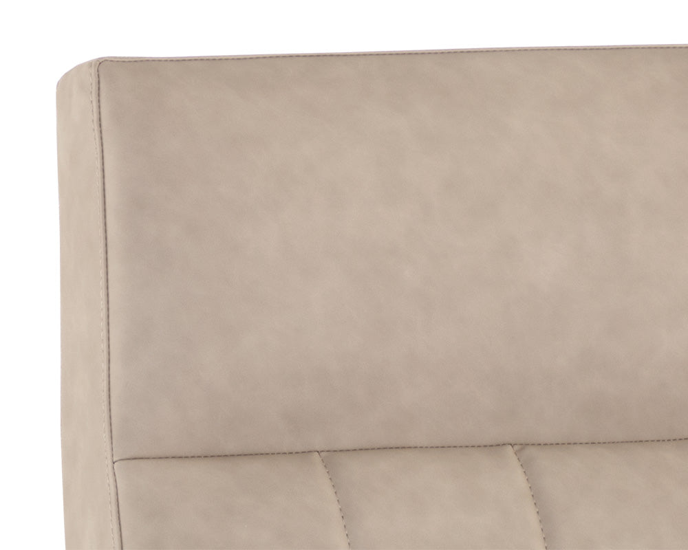 Coelho Lounge Chair