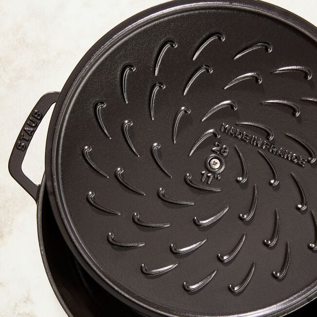 Staub Cast Iron 3.5-qt Braiser with Lid