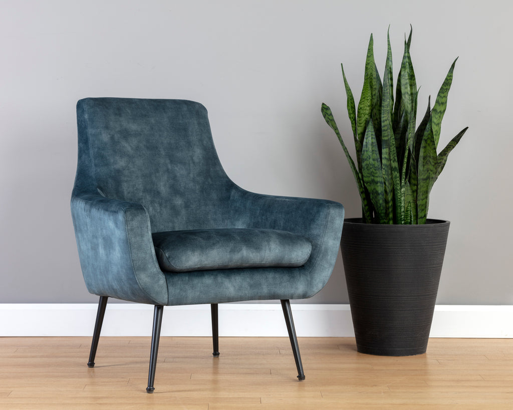 Aletta Lounge Chair : Nono Petrol