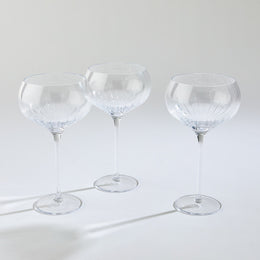 V Cut Wine Glass