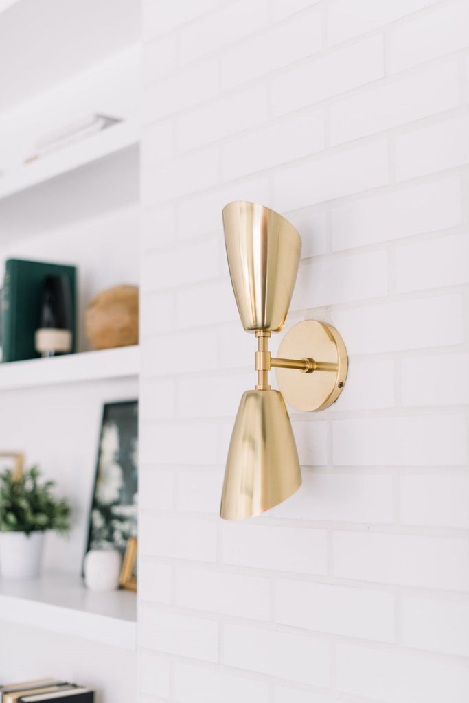 Kai Wall Sconce 15" - Aged Brass