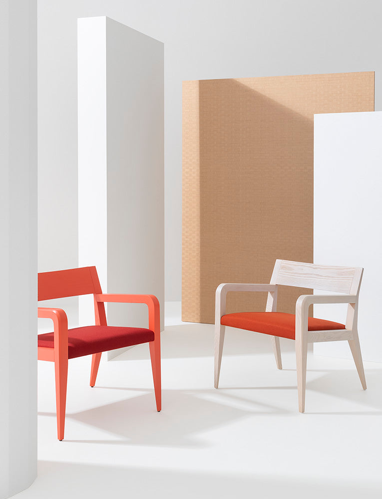Aragosta Lounge 582, Colored Stain, Select Fabric