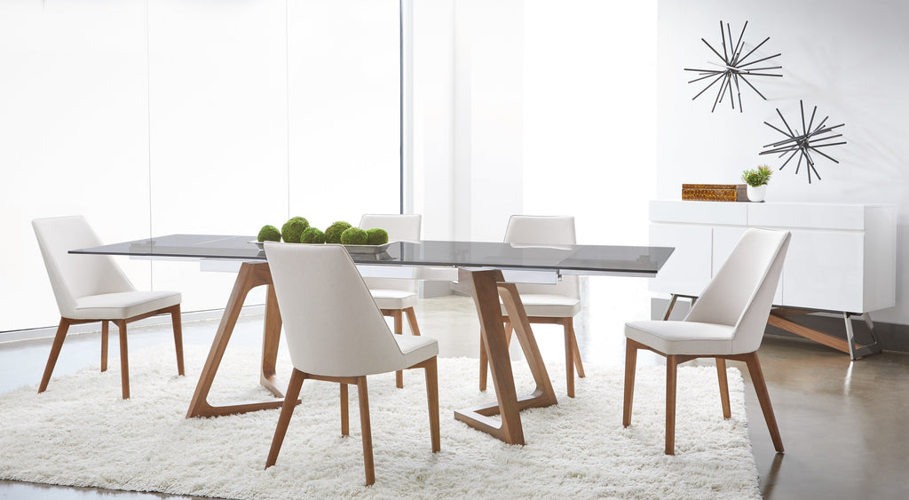 Axel Extension Dining Table