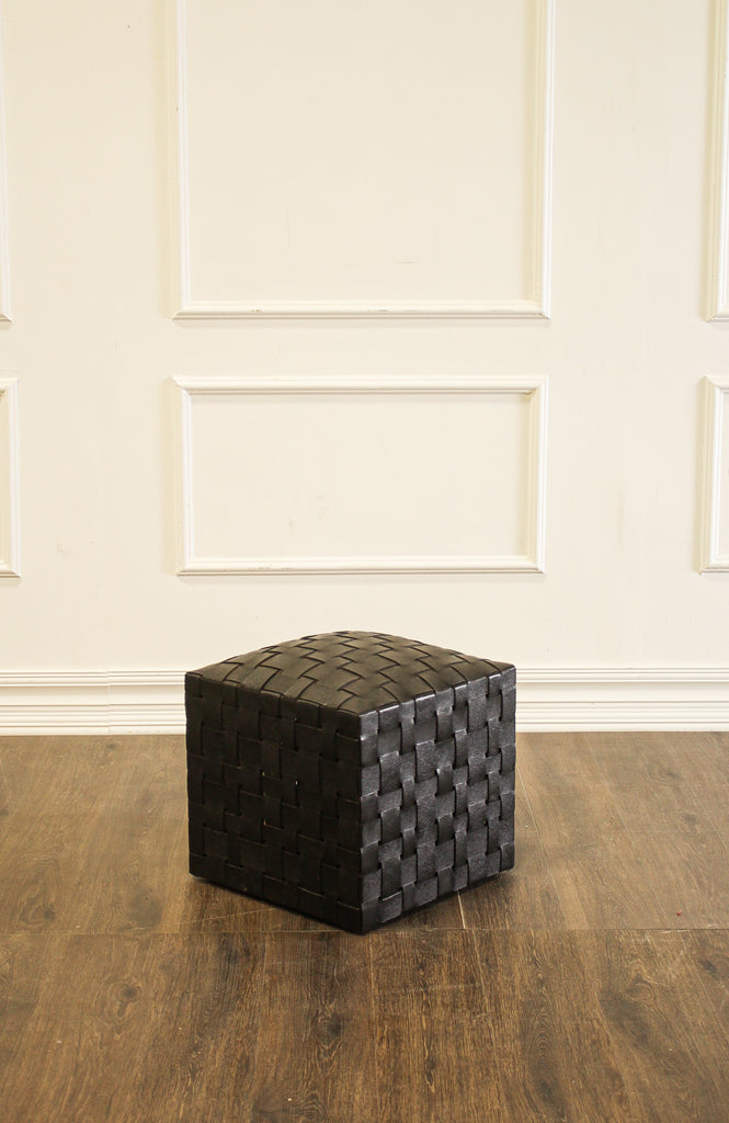 Ottoman Soho, Black