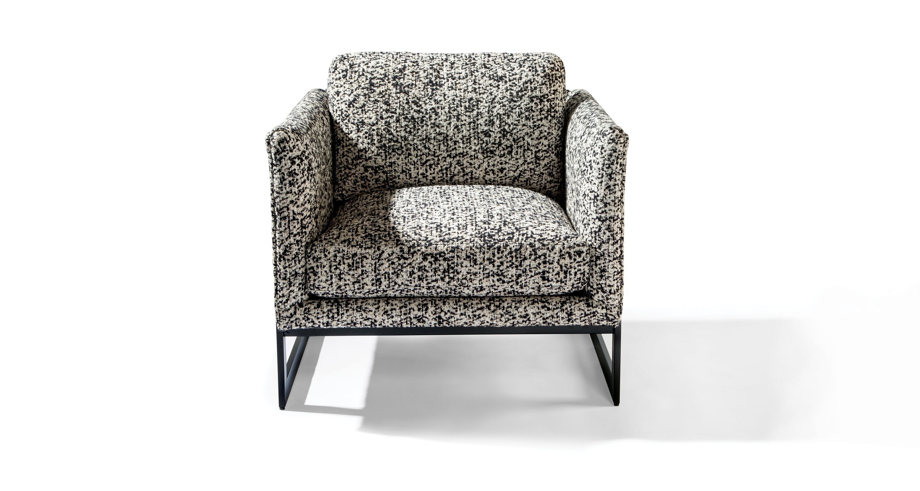 Design Classic 989 Lounge Chair In Black & White Fabric With Black Powder Coated Frame