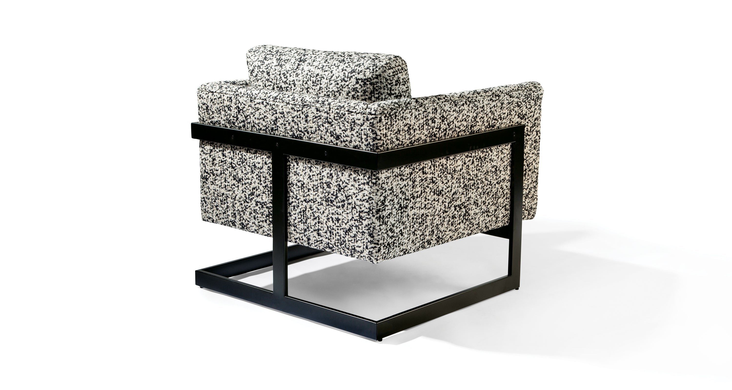 Design Classic 989 Lounge Chair In Black & White Fabric With Black Powder Coated Frame