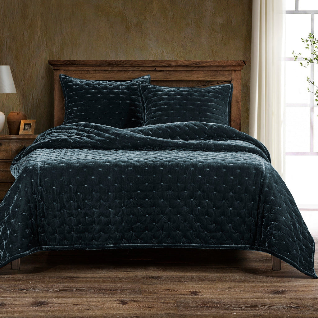 Stella Silk Velvet Quilt, Twin Midnight Blue