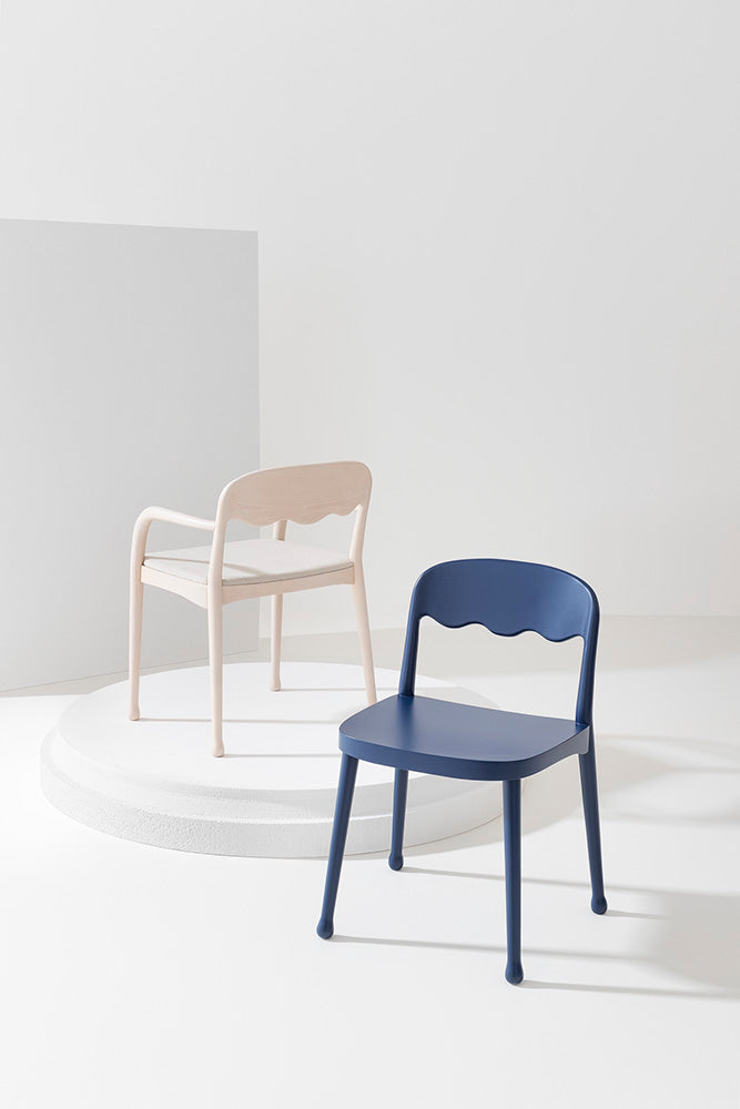 Frisee 250, Lacquered Beech