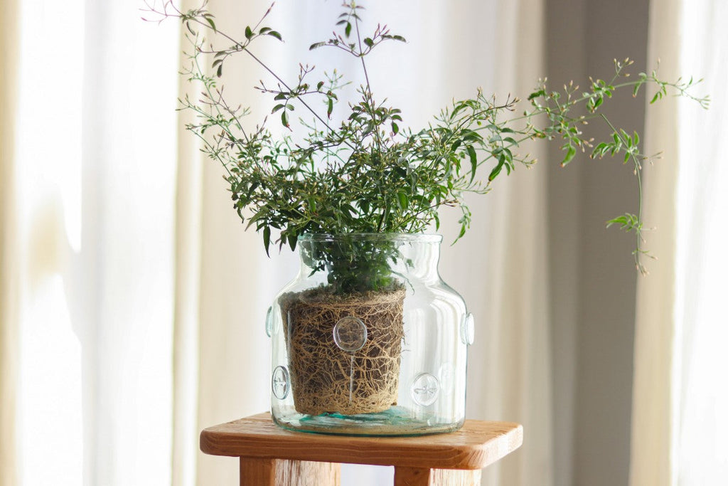 Bee Sealed Flower Vase