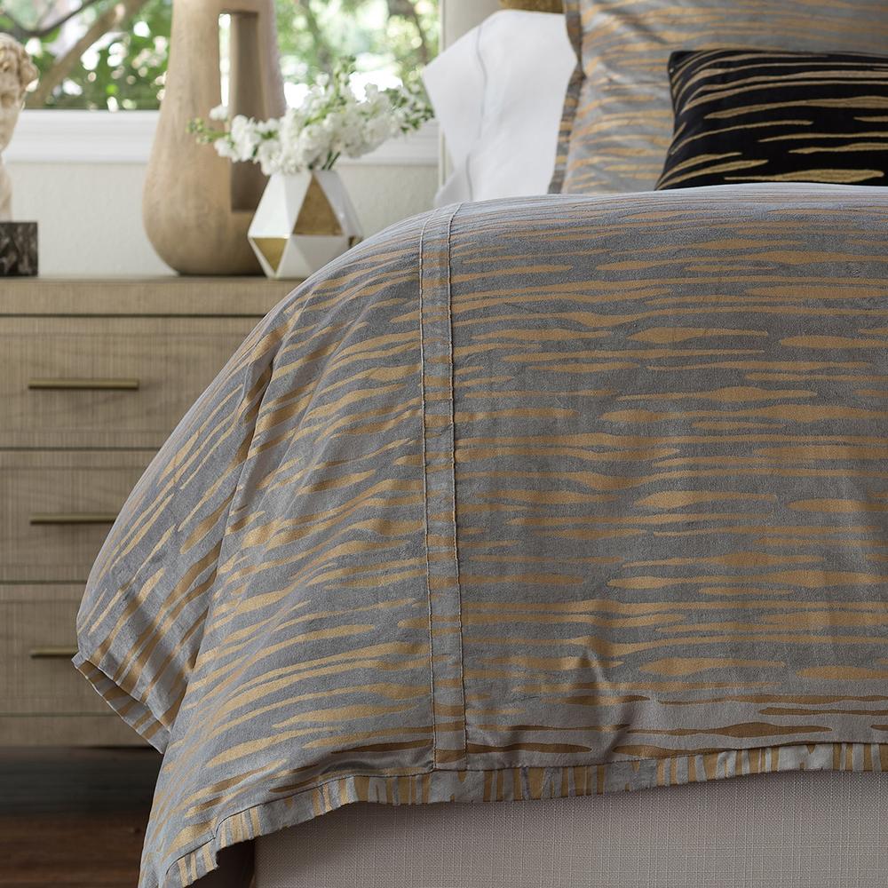 Zara King Duvet Lt Grey Matte Velvet Gold Print 112X98 (No Insert)