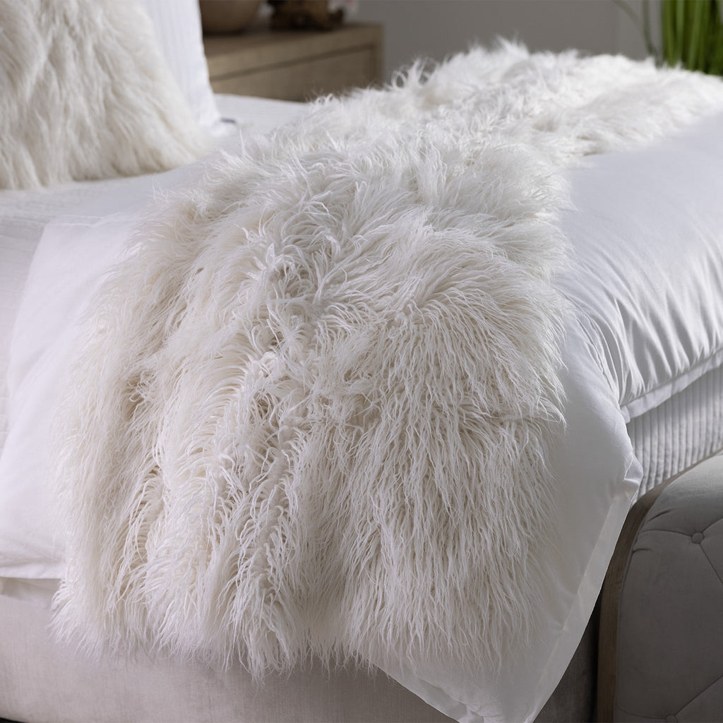 Coco Throw White Faux Fur 42X98