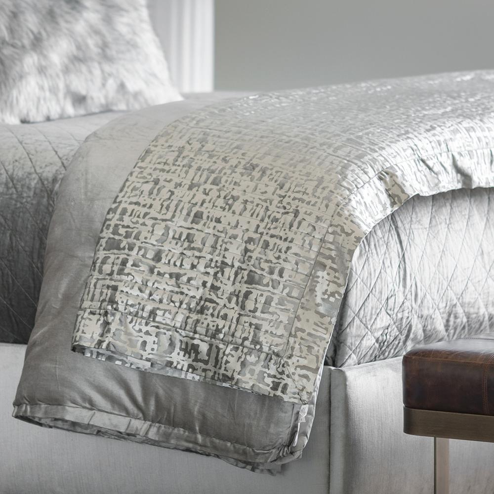 Jolie Quilted Throw Silver Velvet, Gold Print 52X98