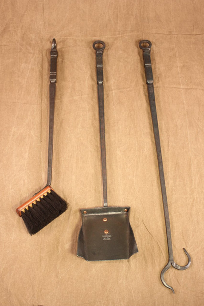 Lodge Fireplace Tools Complete 4 Piece Set