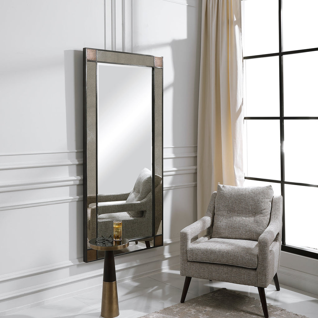 Newcomb Leaner Mirror