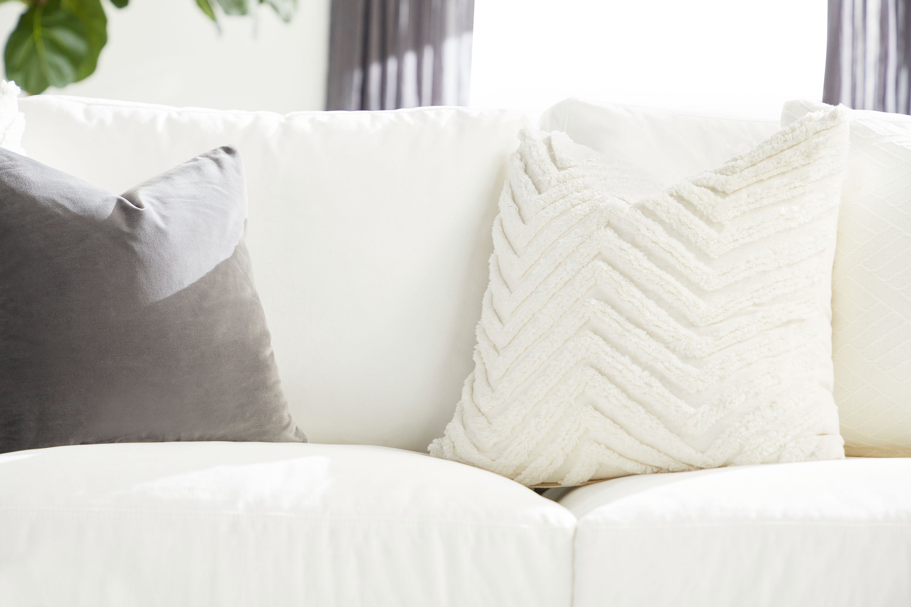 Manhattan 85" Wood Trim Sofa