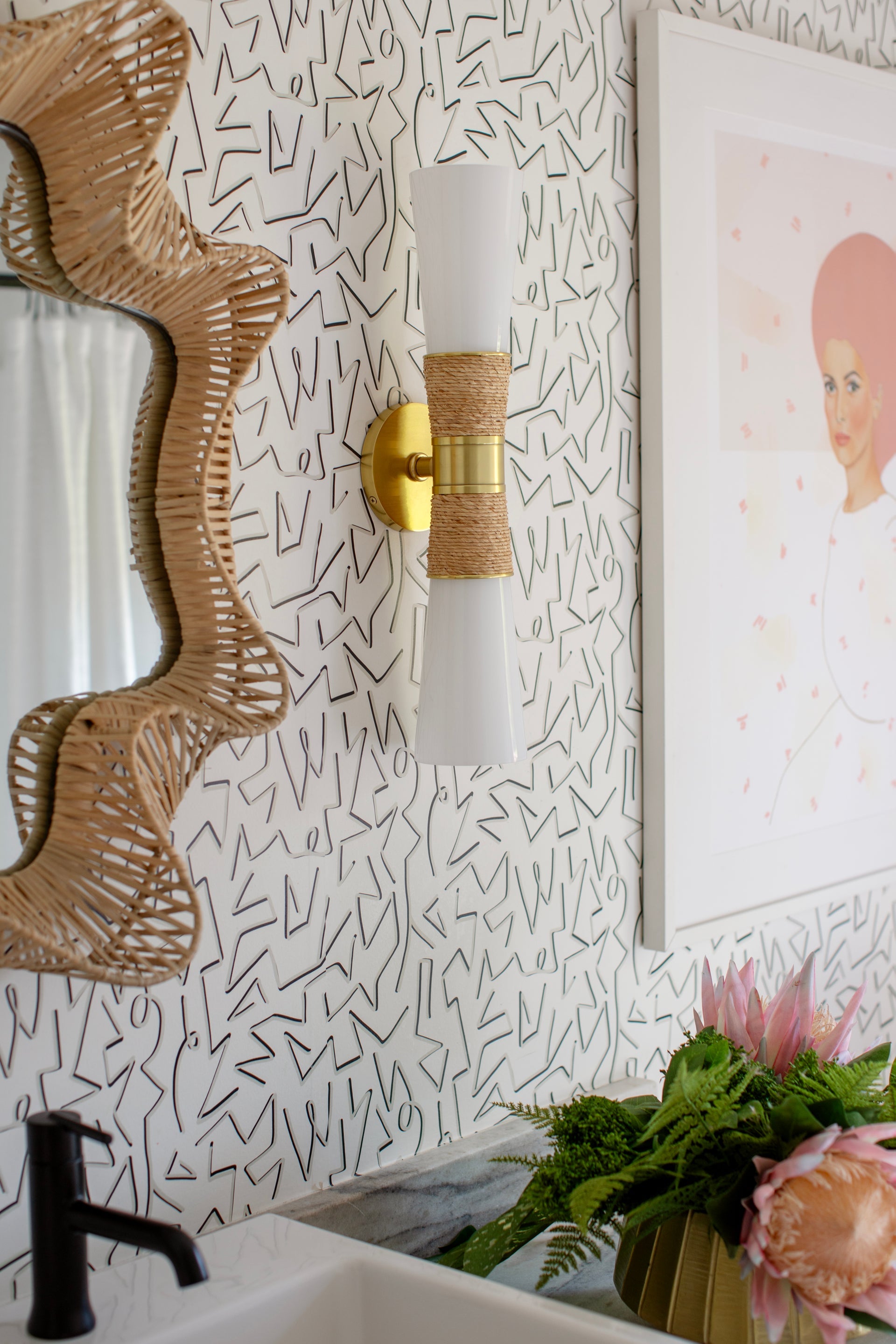Mica Wall Sconce, Aged Brass