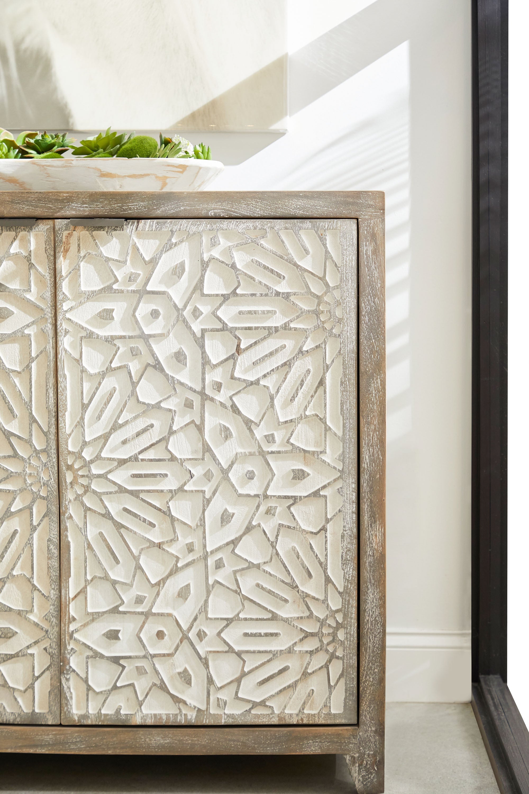Moroc Media Cabinet
